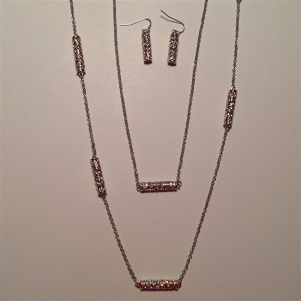 16" TWO TONE CRYSTAL BAR NECKLACE