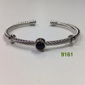 SILVER ONYX SMALL ROUND CENTER CABLE BRACELET - SPECIAL